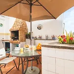 Atico Margarita 度假居 *